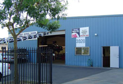 Ellio's German Auto - shop outside